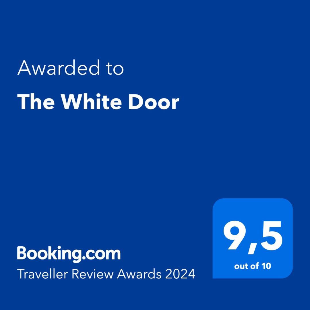 The White Door Apartment Aalst Exterior photo